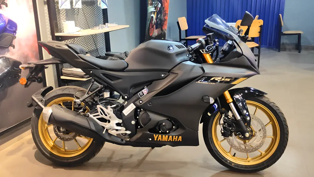 Yamaha R15 V4 2025